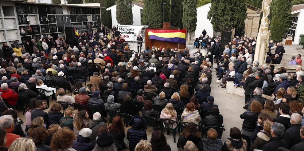 El Presidente de Aragón participa en el homenaje de 207 fusilados y represaliados durante el franquismo en Zuera y en la inauguración del memorial