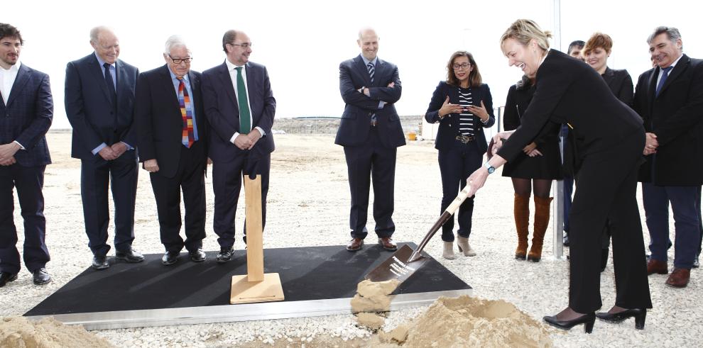 Primera piedra del centro de operaciones, logístico y de distribución de Casa Matachín en PLAZA, que invertirá 22 millones de euros