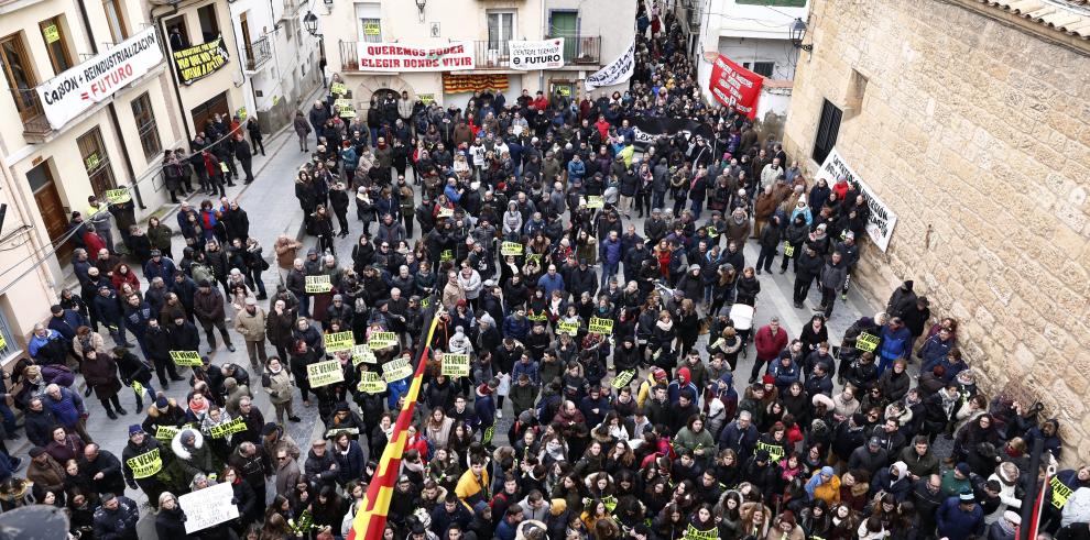 Lambán ofrece facilidades a las empresas que buscan alternativas al cierre de la central térmica de Andorra y anuncia 3,7 millones de euros de ayudas y 1 millón para I+D+i