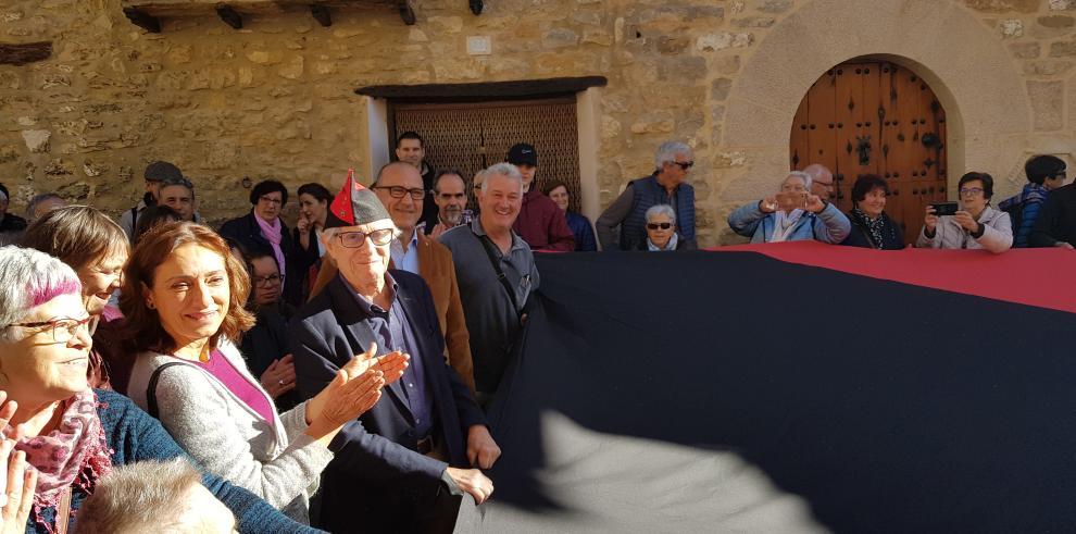 Ken Loach se reencuentra en Mirambel con el elenco y las localizaciones de su aclamada película “Tierra y libertad” (INCLUYE UN PÁRRAFO EMBARGADO)