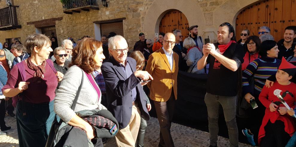 Ken Loach se reencuentra en Mirambel con el elenco y las localizaciones de su aclamada película “Tierra y libertad” (INCLUYE UN PÁRRAFO EMBARGADO)