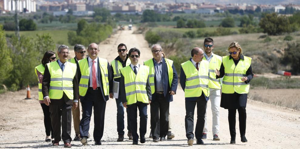 El Presidente de Aragón avanza que tras la construcción del futuro centro de salud de “Los Olivos” se organizará el nuevo mapa sanitario de Huesca