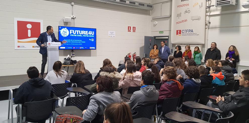 Una jornada muestra a alumnos de 3º de ESO toda la oferta formativa por la que pueden optar en el futuro