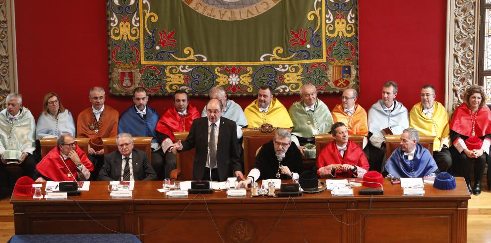 Lambán: “La universidad debe ser un proyecto común, interactuando con la sociedad civil, que camine hacia la excelencia”