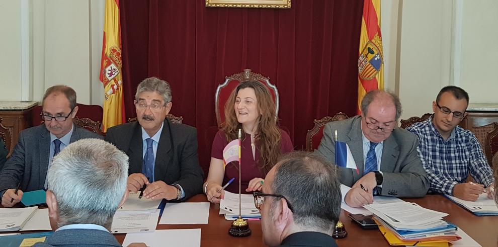 La comisión técnica de Francia y España valora positivamente en Huesca la seguridad y el simulacro realizado en el Túnel de Somport