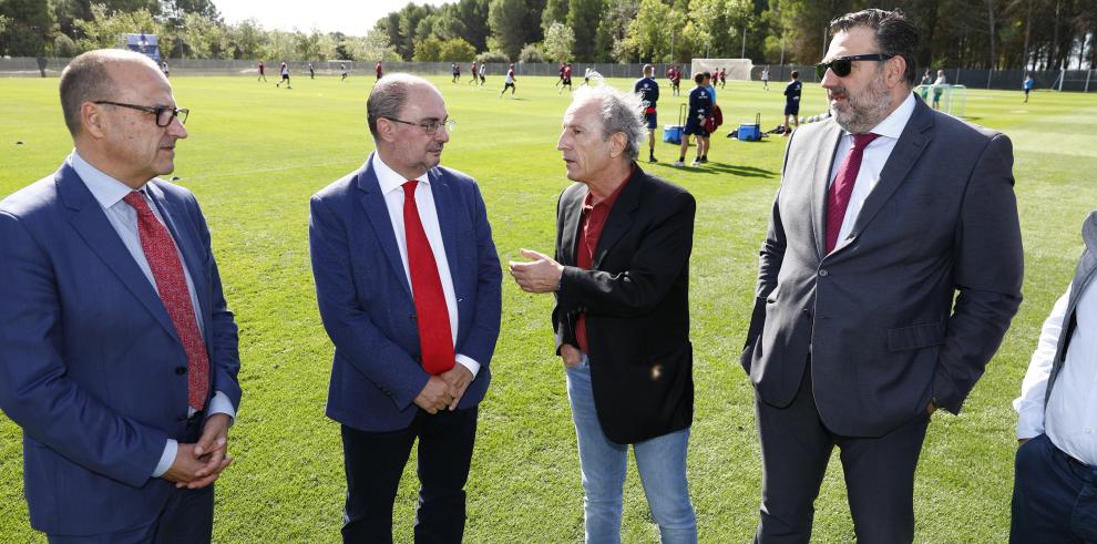 El Gobierno de Aragón estudia impulsar el proyecto de la Escuela de Fútbol Base de Aragón junto a la Fundación Alcoraz y la SD Huesca