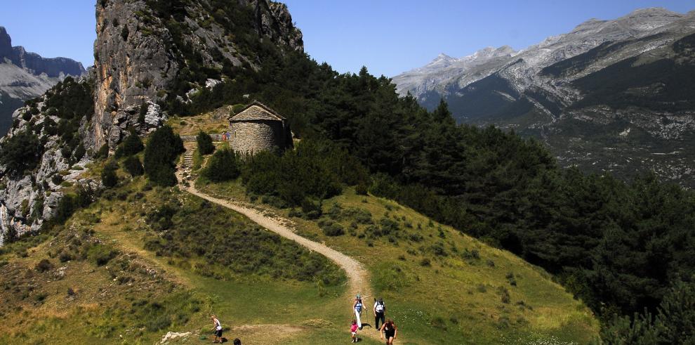 El Parque Nacional de Ordesa y Monte Perdido retoma las rutas guiadas por las ermitas de Tella con motivo del Centenario 