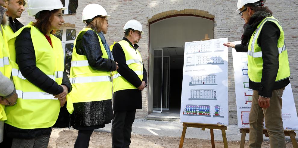 Lambán visita las obras de las nuevas instalaciones del Centro de Rehabilitación Psicosocial Nuestra Señora del Pilar, que encaran la recta final