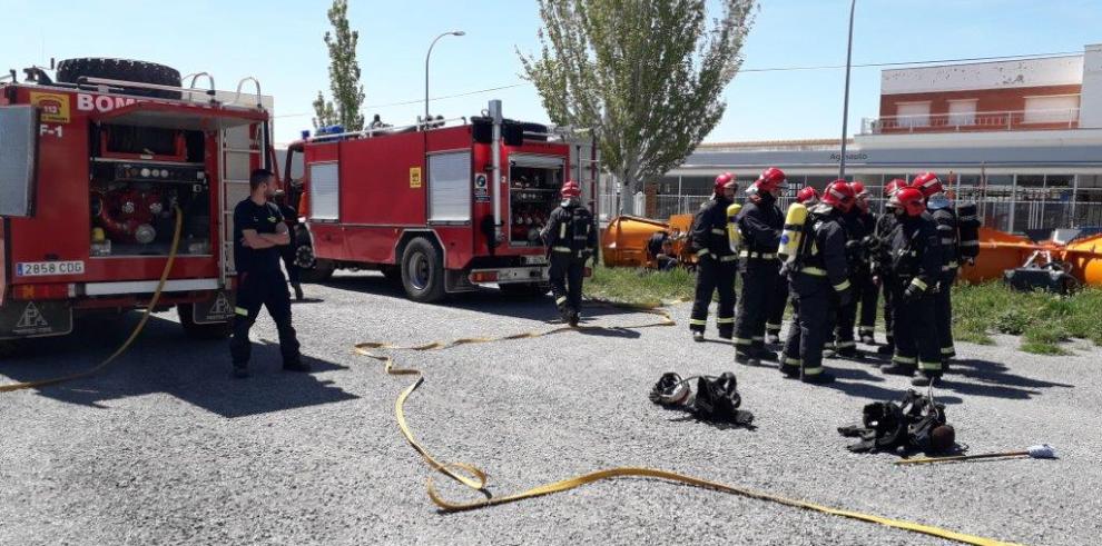 60 bomberos se forman en Teruel en técnicas de extinción y ventilación táctica de incendios de interiores