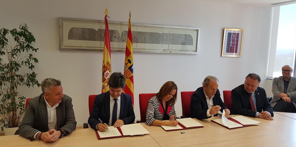 Gobierno de Aragón, Ayuntamiento de Huesca y Fundación Alcoraz impulsan la creación de la primera escuela de fútbol base de Aragón