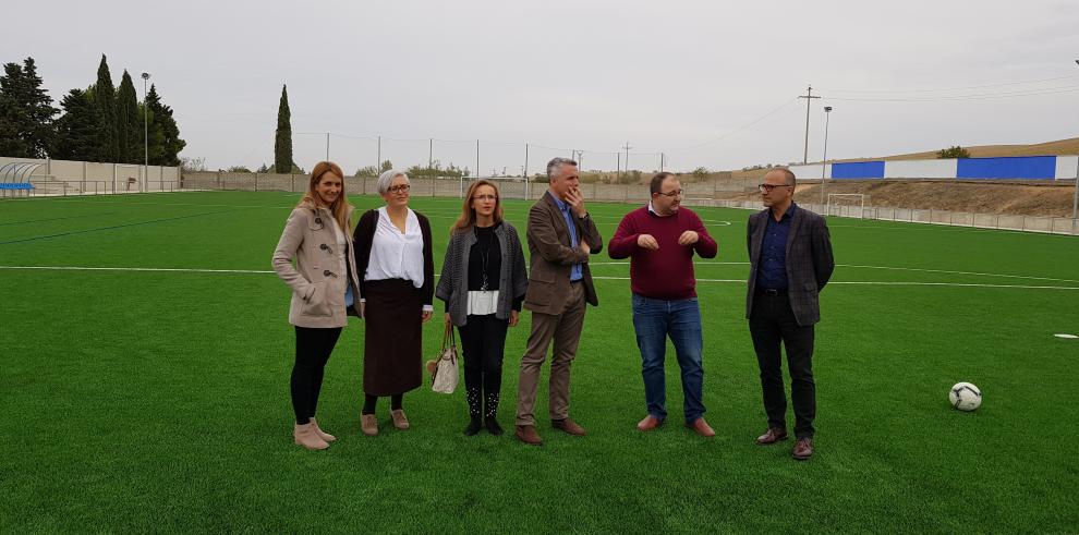 Felipe Faci se reúne con la comunidad educativa de San Mateo de Gállego 