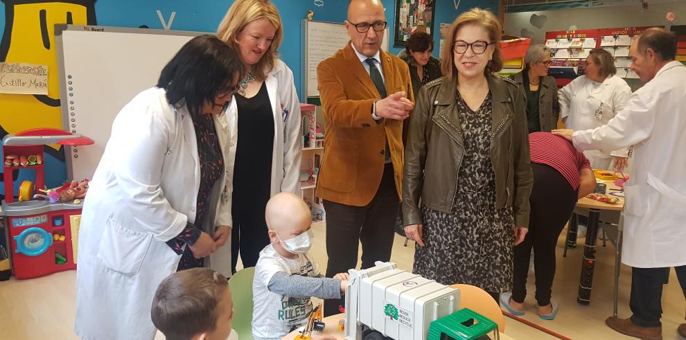 El Gobierno de Aragón destina doce docentes a las Aulas Hospitalarias, por las que pasan más de mil niños al año