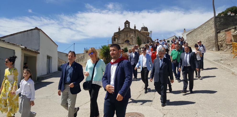 Marta Gastón celebra San Isidro junto a los vecinos de Almudévar