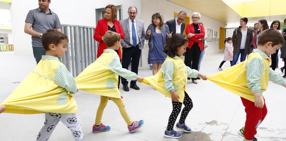 Lambán visita el centro integrado de Valdespartera 3