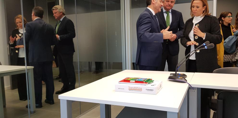 El Gobierno de Aragón instala una Cámara Gesell para aumentar las garantías procesales y la seguridad jurídica de los menores