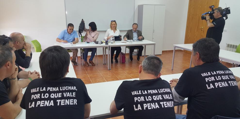 El INAEM pondrá en marcha de forma inminente un plan específico para los trabajadores de las subcontratas de la térmica