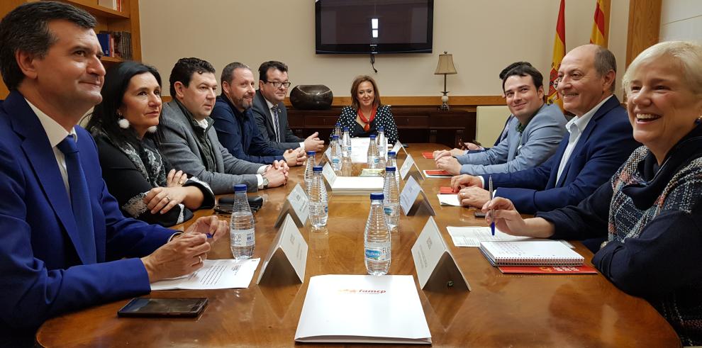 Mayte Pérez propone reforzar el papel del Consejo Local de Aragón a través de “la reflexión y el debate”