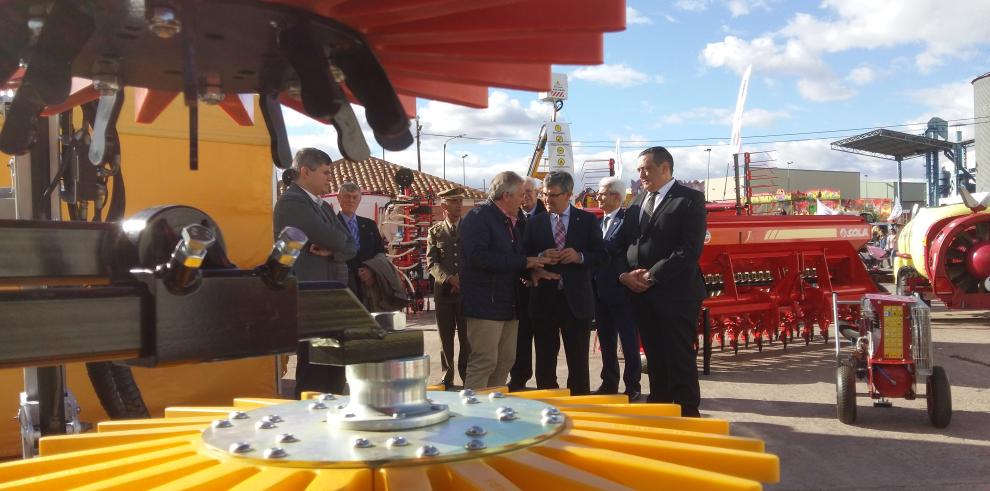 Guillén subraya en Épila la apuesta de Aragón por la agroindustria para asentar la población en el medio rural