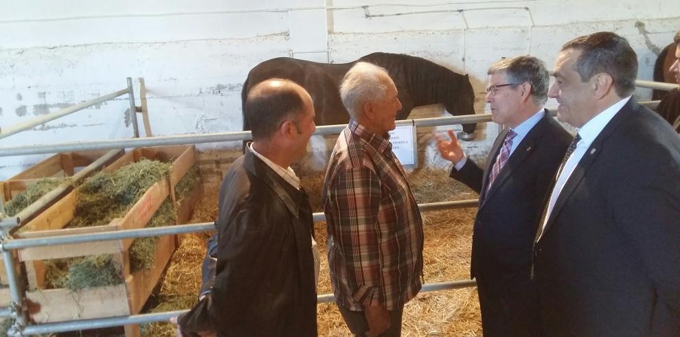 Guillén subraya en Épila la apuesta de Aragón por la agroindustria para asentar la población en el medio rural