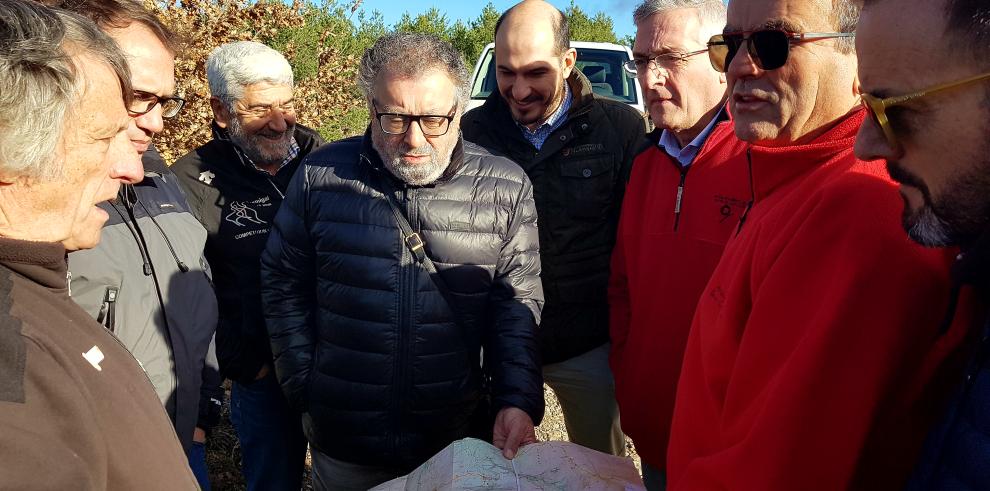 Olona presenta a los alcaldes de la zona del Parque Natural de la Sierra y los Cañones de Guara el proyecto para el “Eje norte”