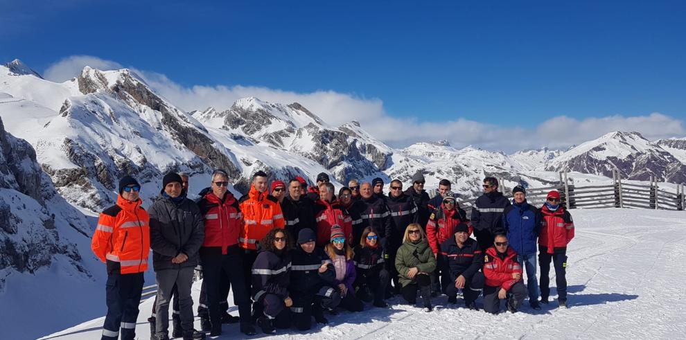 Jornada técnica para analizar actuaciones ante posibles emergencias en las pistas de esquí de la Jacetania