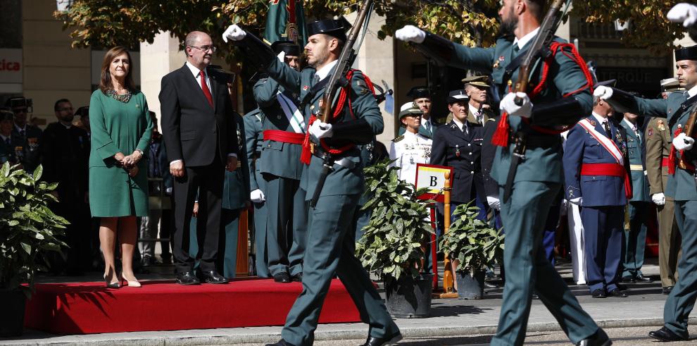 Lambán preside los actos conmemorativos del 175 aniversario de la Guardia Civil en Zaragoza agradeciendo que  Aragón sea una de las zonas más seguras del mundo