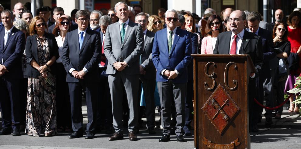 Lambán preside los actos conmemorativos del 175 aniversario de la Guardia Civil en Zaragoza agradeciendo que  Aragón sea una de las zonas más seguras del mundo