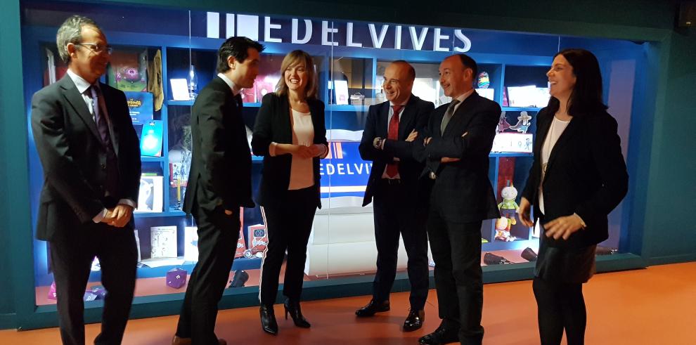 Pilar Alegría conoce los proyectos innovadores de Edelvives