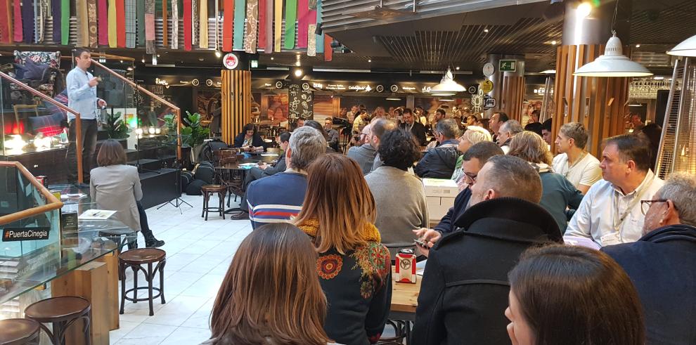 Aragón teje una red de más de 250 docentes en el primer encuentro de asesorías de formación educativa