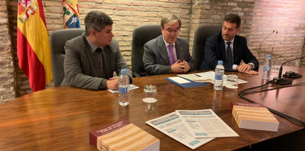 “Los aragoneses somos gente de palabra”, insiste Lambán en el 10º aniversario de ‘Actualidad del Derecho en Aragón’ 