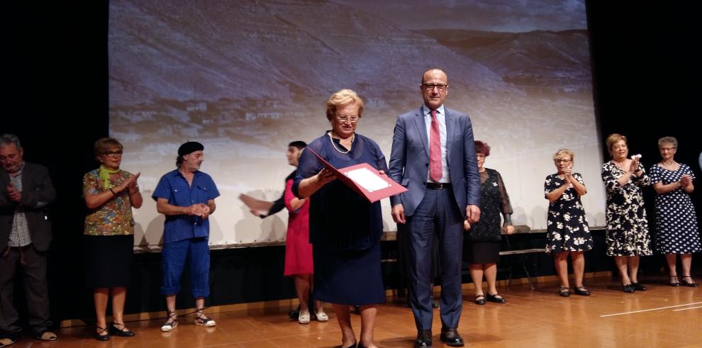 El consejero de Educación, Cultura y Deporte entrega el Premio Desideri Lombarte al Grup de Teatre Garbinada