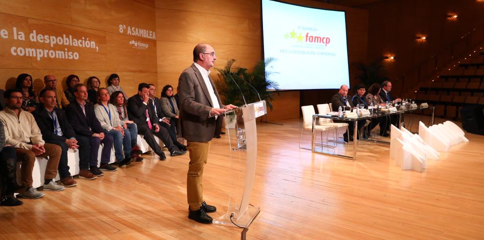 Lambán se compromete a iniciar de nuevo la tramitación del Fondo Aragonés de Financiación Municipal (FAFM) y a impulsar la Ley de Dinamización del Medio Rural