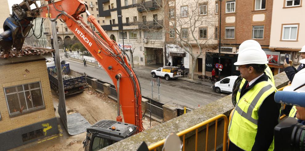 Comienza el derribo de la antigua Facultad de Filosofía y Letras, cuyas obras durarán 36 meses