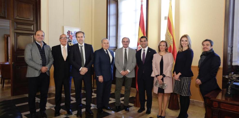 Aragón y Miami firman un acuerdo de amistad para la promoción cultural, educativa y empresarial