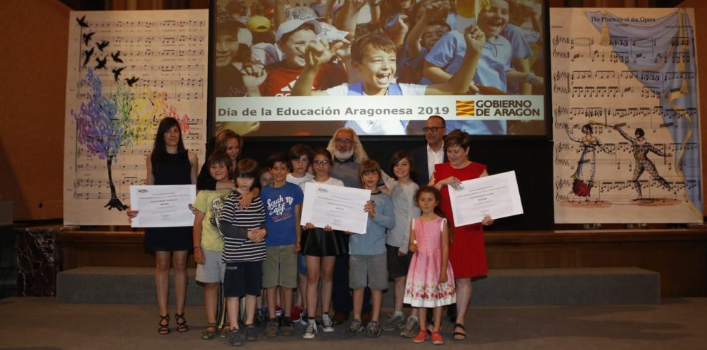 El Gobierno de Aragón reconoce la excelencia y el compromiso de la comunidad educativa en el Día de la Educación Aragonesa