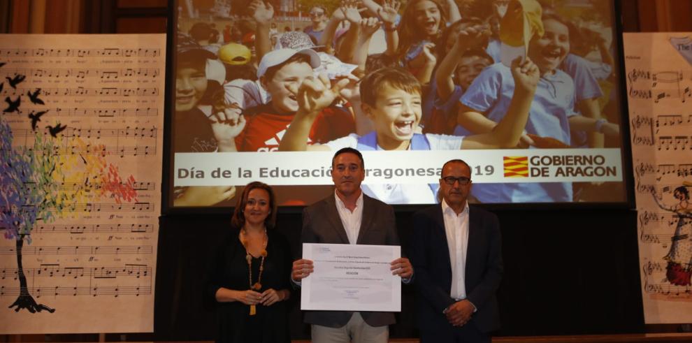 El Gobierno de Aragón reconoce la excelencia y el compromiso de la comunidad educativa en el Día de la Educación Aragonesa