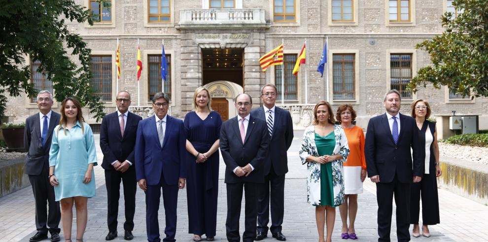 Lambán apela a ejemplaridad de un gobierno diverso y comprometido con un Aragón feminista, innovador, de lucha contra el cambio climático y la despoblación