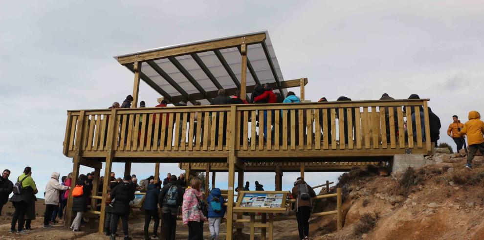 Inaugurada en El Castellar la primera exhibición permanente de España con huesos originales de un dinosaurio en su propio yacimiento