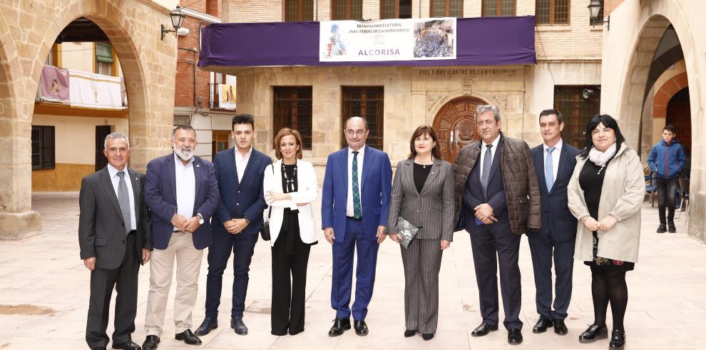 Lambán apoya en Alcorisa la Semana Santa del Bajo Aragón y felicita a Javier Zaragoza por el Premio Aragón 2019