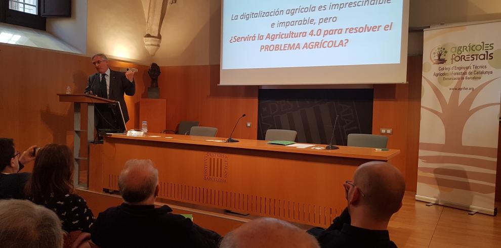 Olona: “La digitalización de la agricultura será útil si contribuye a la mejora de la renta del sector”