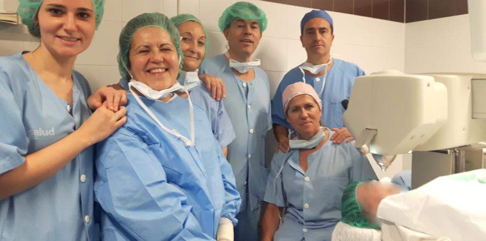 El Servicio de Oftalmología del Hospital Clínico estrena una técnica pionera para intervenir cataratas complejas