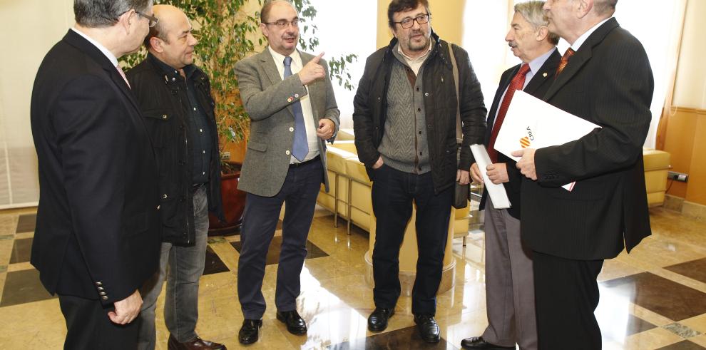 El Presidente de Aragón concluye la ronda de conversaciones con grupos parlamentarios y agentes sociales antes de la Conferencia de Presidentes 