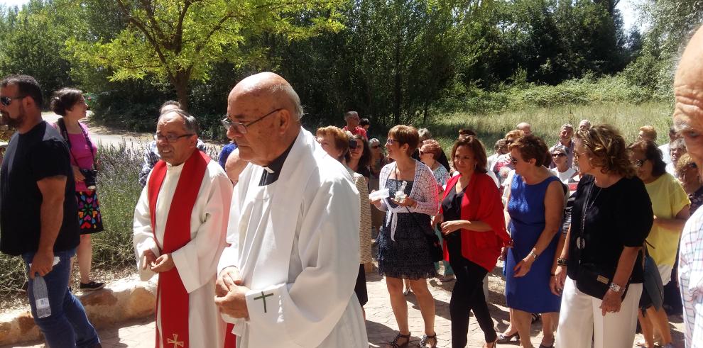 La ermita de Villahermosa del Campo luce de nuevo para las fiestas tras permanecer 27 años cerrada