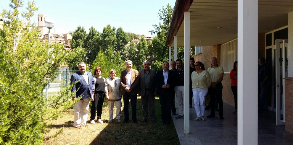 El consejero de Sanidad apuesta por la ampliación del centro de salud de Valderrobres