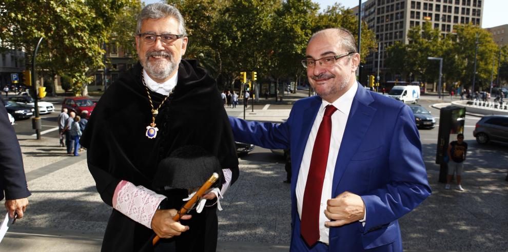 El Presidente de Aragón inaugura el curso universitario con el precio de las matrículas rebajado por primera vez en su historia