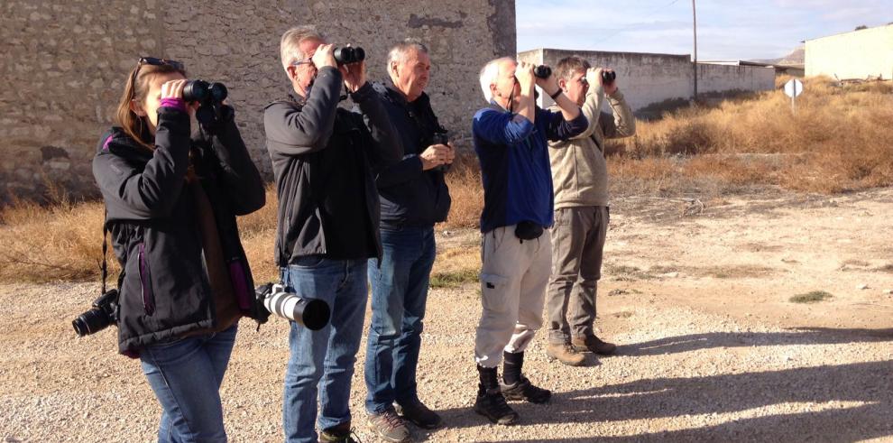 Agencias de viaje de Londres visitan las rutas ornitológicas de Aragón