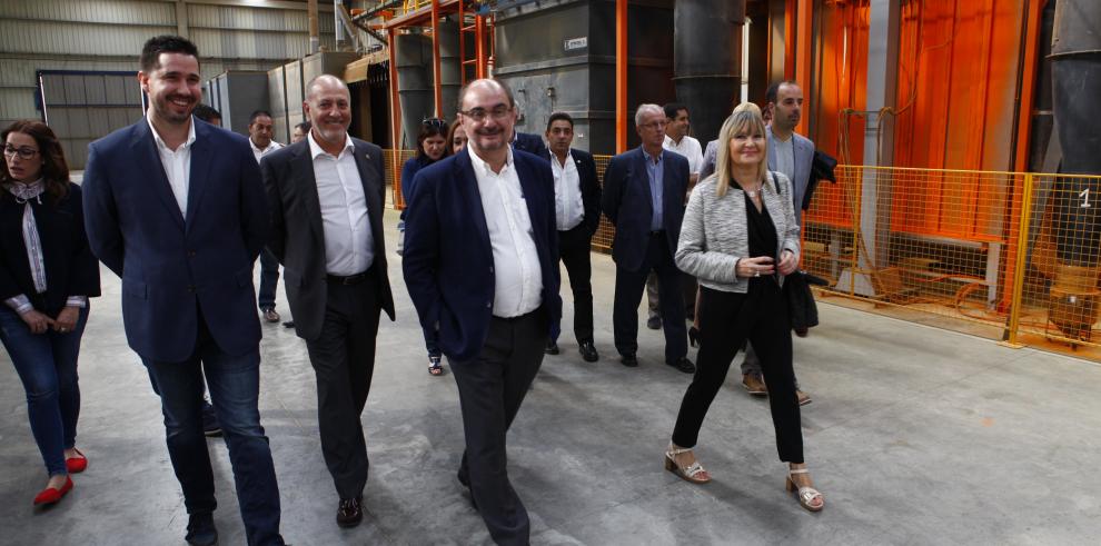  El Presidente de Aragón se compromete con el impulso industrial de Calanda que espera la instalación de una empresa que invertirá 6 millones de euros