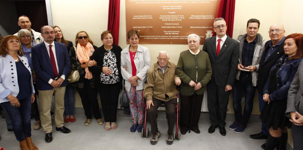 El Presidente de Aragón apoya el homenaje del Ayuntamiento de Jaca a los empleados públicos fusilados en la guerra civil