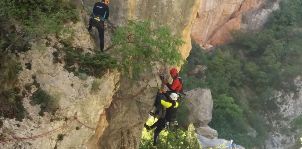 El Gobierno de Aragón apuesta por implantar en el territorio la formación reglada de nuevas modalidades deportivas 