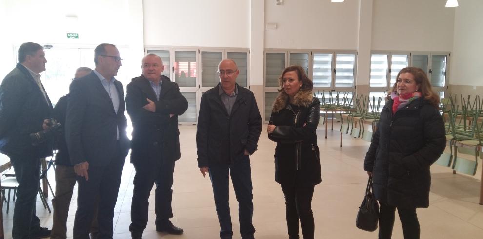 Mayte Pérez visita las nuevas instalaciones de infantil del colegio Las Anejas